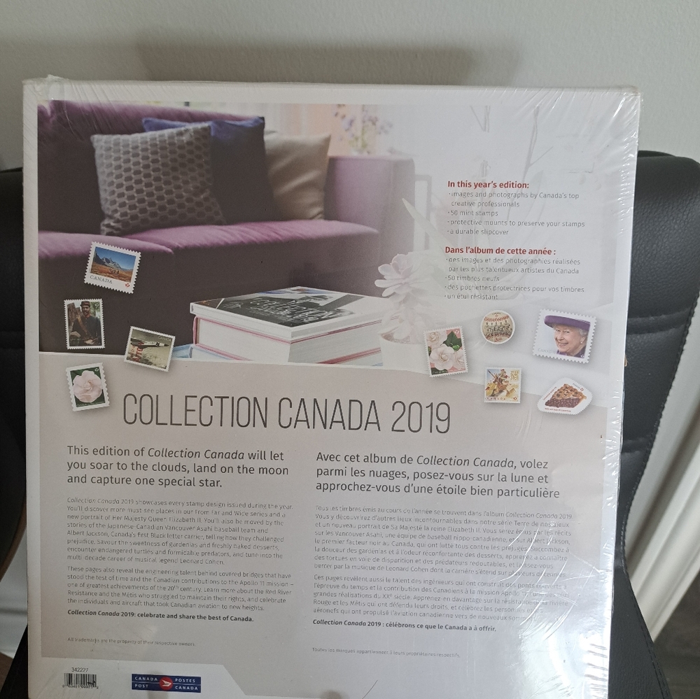 COLLECTION CANADA 2019 Leonard Cohen year book stamp collection hardcover sealed - Picture 2 of 3